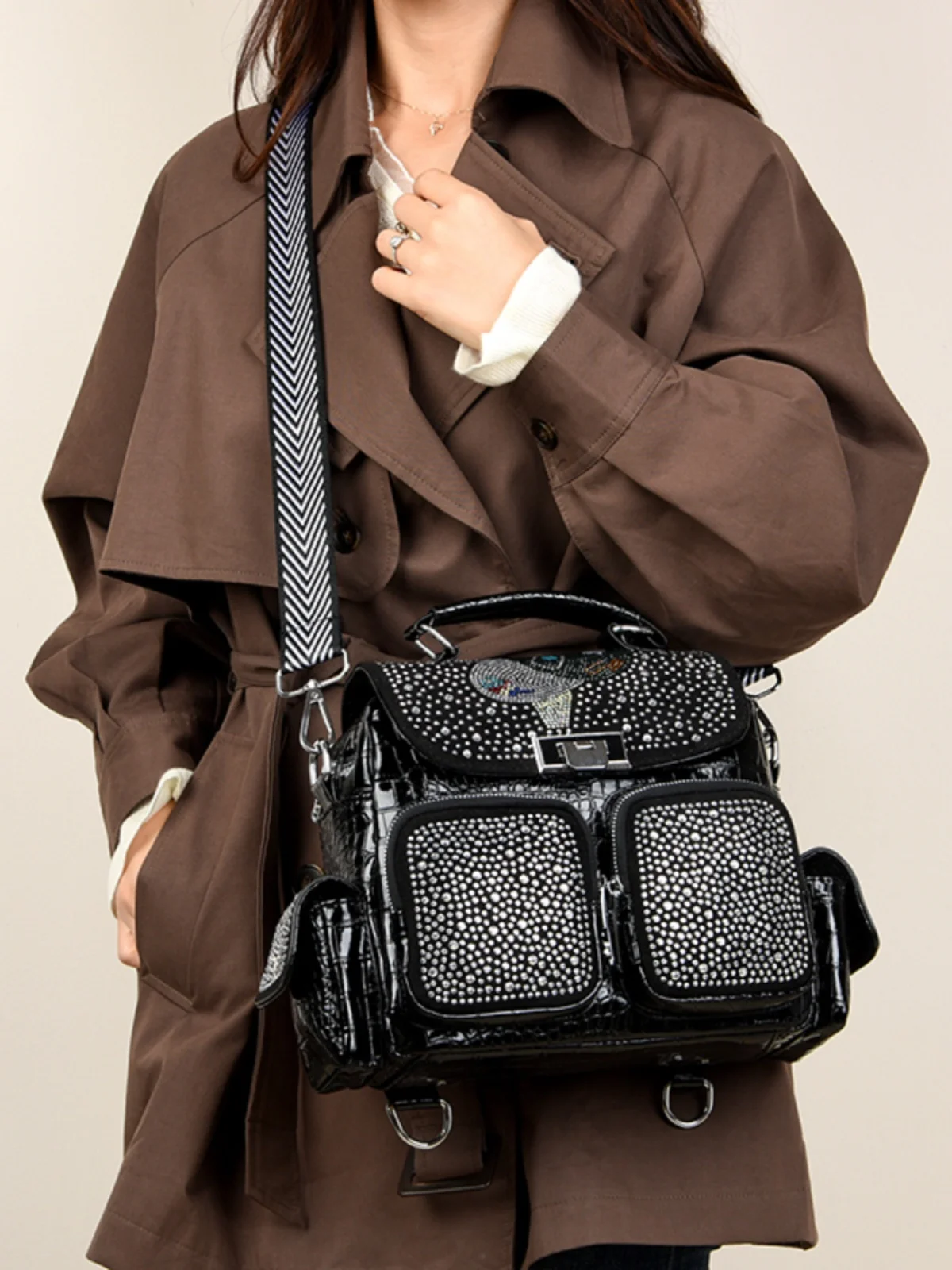 Diamond Embedded Women's Bapa Cool oulder Bag Large Capaci Casual Bag Briti Sle Polyester  Zipper Closure