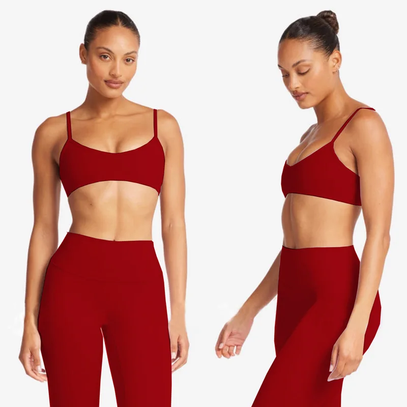 ملابس اليوغا المكونة من قطعتين من PMWRUIN للنساء: حمالة صدر رياضية بظهر Strappy وسراويل ضيقة قابلة للتنفس وقابلة للتمدد للياقة البدنية واليوجا والجري