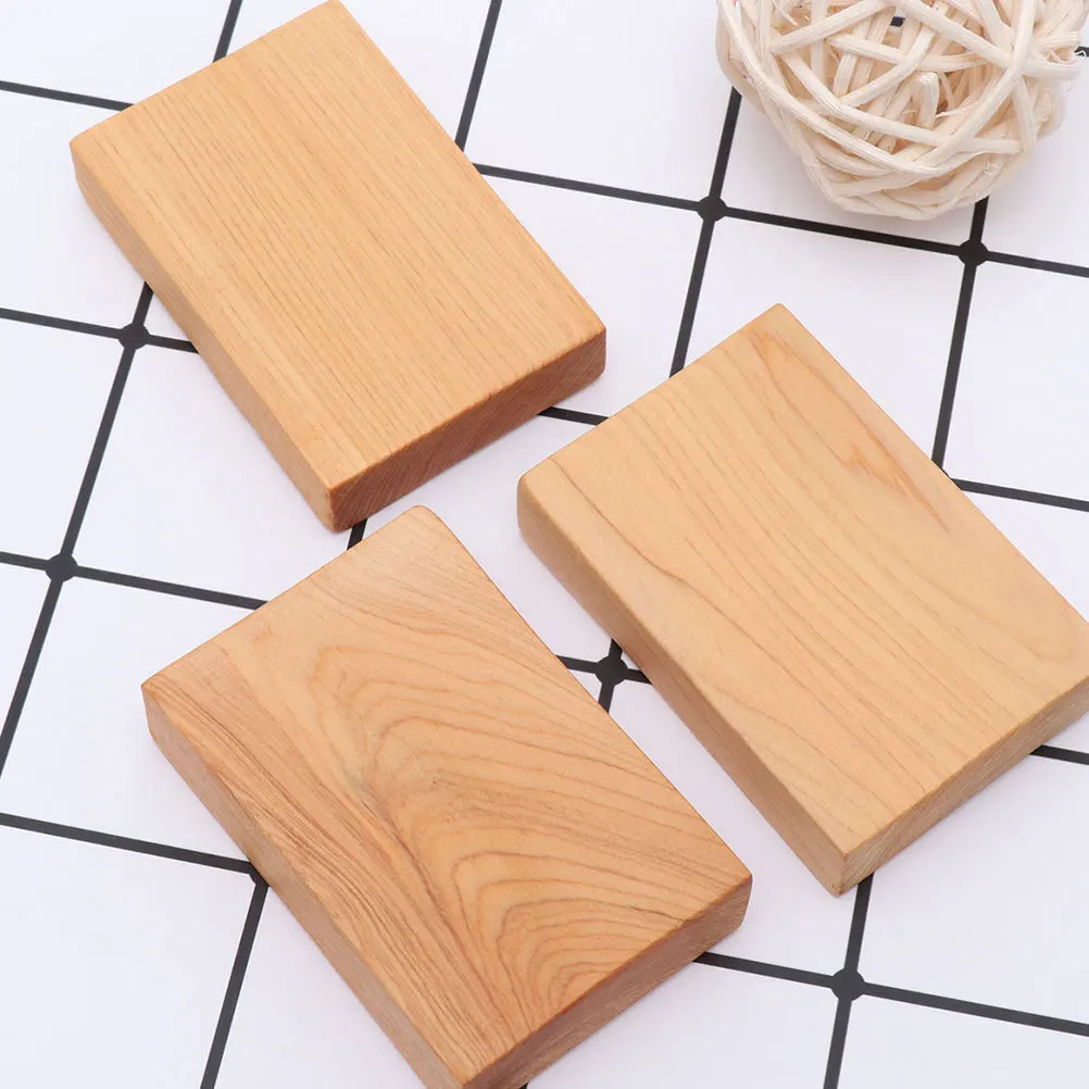 

4Pcs Thickened Wooden Blocks Unfinished Hardwood DIY Craft Cutouts Smooth Surfaces for Painting Carving Jewelry Decoration Wood