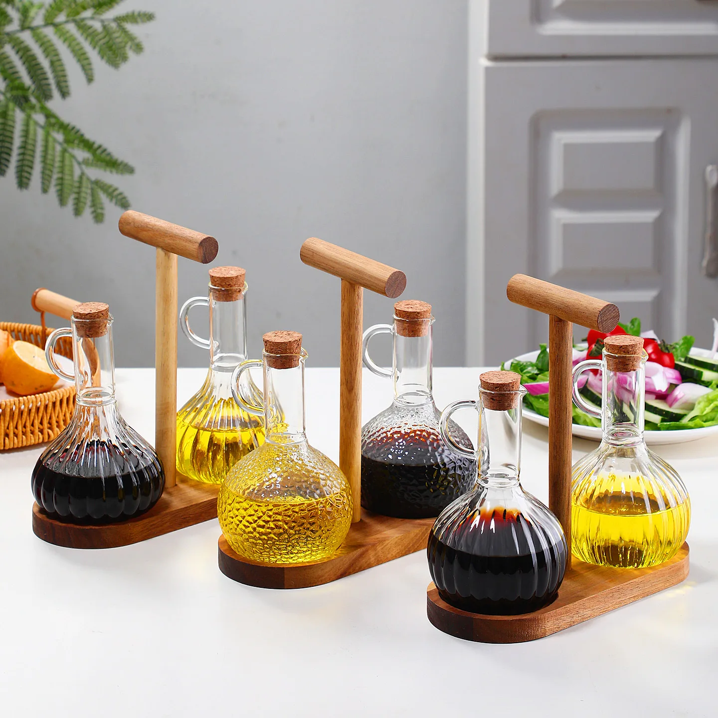2pcs Glass Oil Pot High Borosilicate Glass Acacia Wooden Frame Seasoning Bottle Set Leak-proof Seasoning Bottle Kitchen Supplies