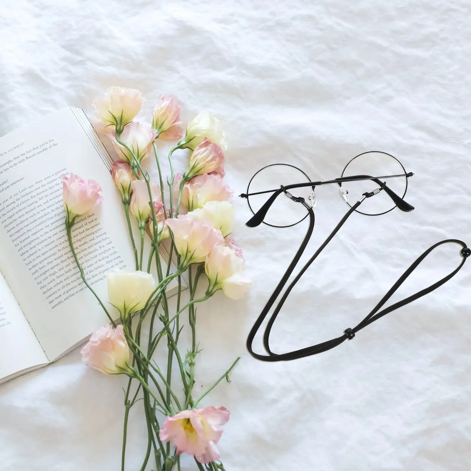 

8Pcs Eyeglass Chains Cloth Hanging Rope Wear Resistant Eyewear Strap Classic Eyeglasses Rope for Outdoor Sports Banquet Use