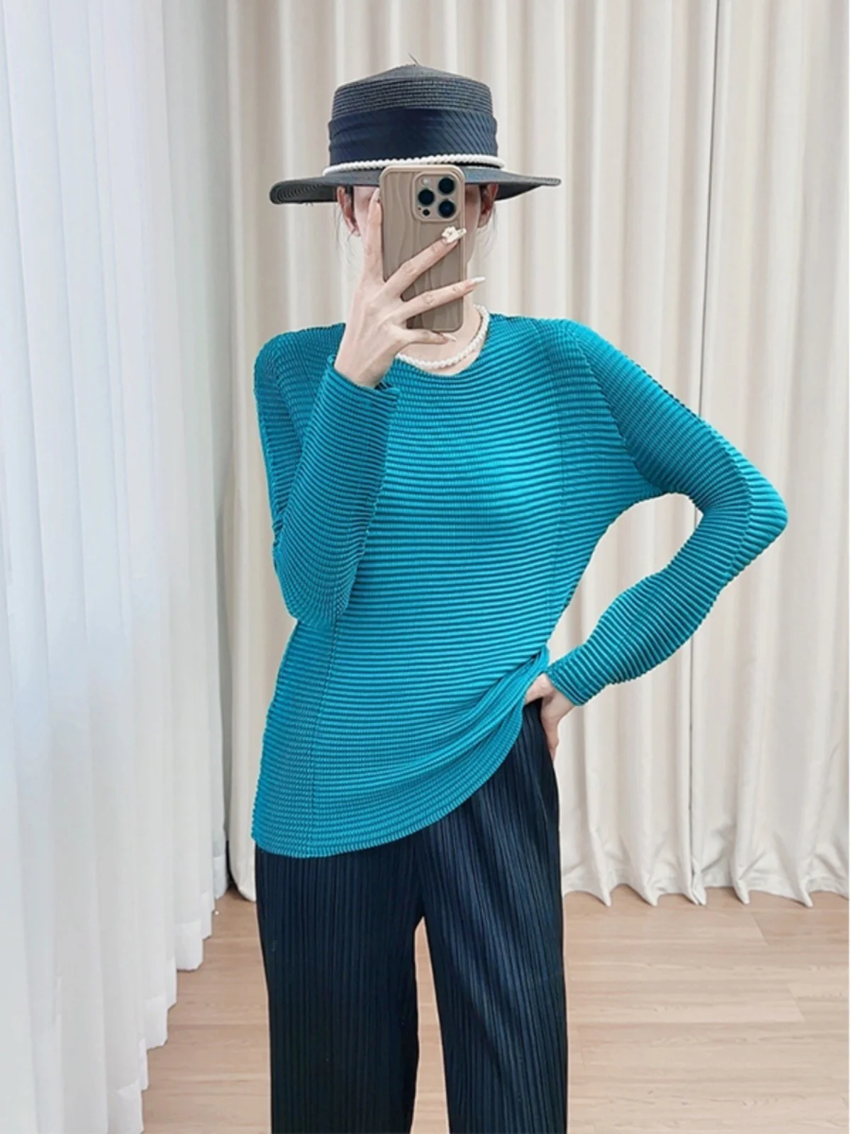 

Женская базовая футболка Slim Fit с длинным рукавом и круглым вырезом, универсальная, корейский стиль, для повседневной носки, с эффектом стройности