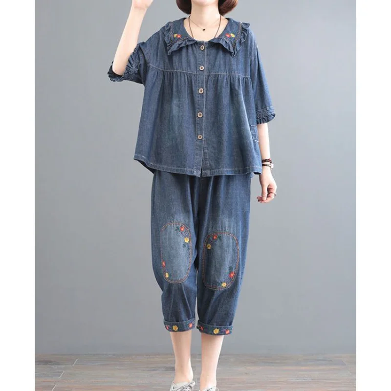 

Women's Denim Two Piece Set Ruffled Collar Half Sleeve Top Cropped Pants Loose Casual Outfit
