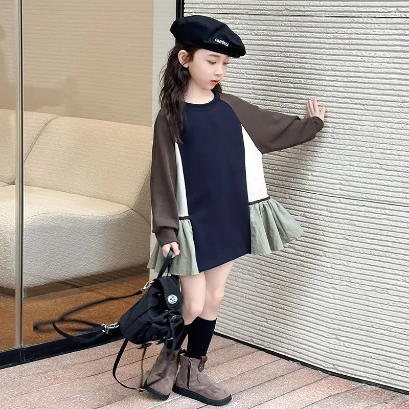 2023 Neue koreanische Mädchen-Patchwork-Langarm-Hoodie-Kleider in Übergröße – stilvolle Designer-Herbstkleider für 4–12 Jahre