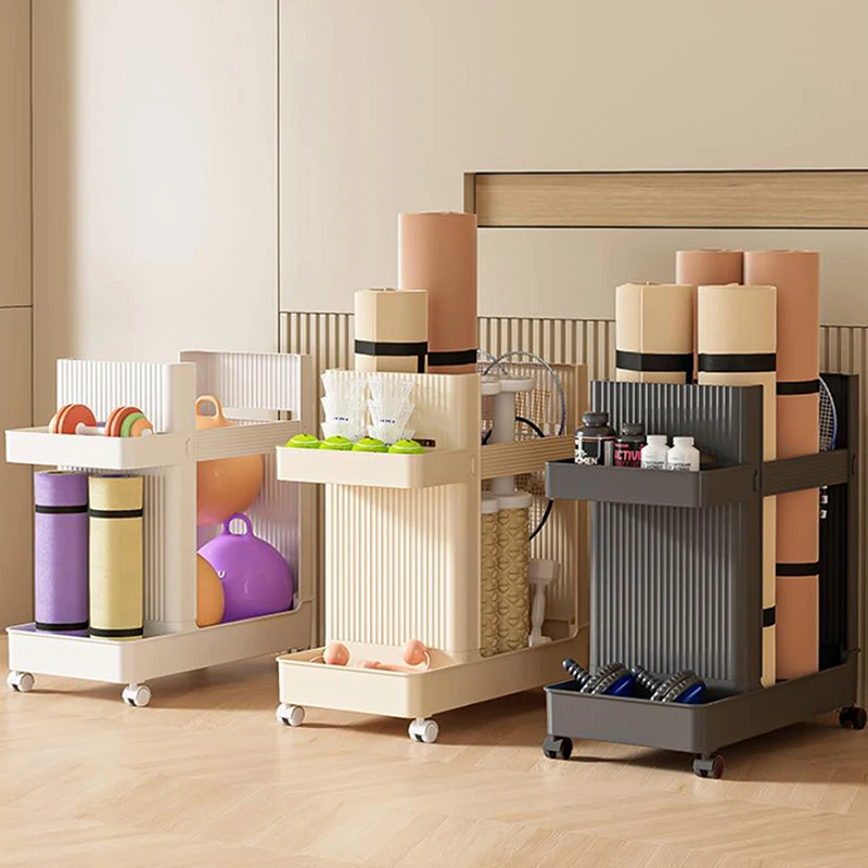 

1 шт. стеллаж для хранения спортивного инвентаря с колесами-киврик для йоги, органайзер для спортивных инструментов, корзина для домашнего фитнеса, держатель для хранения аксессуаров