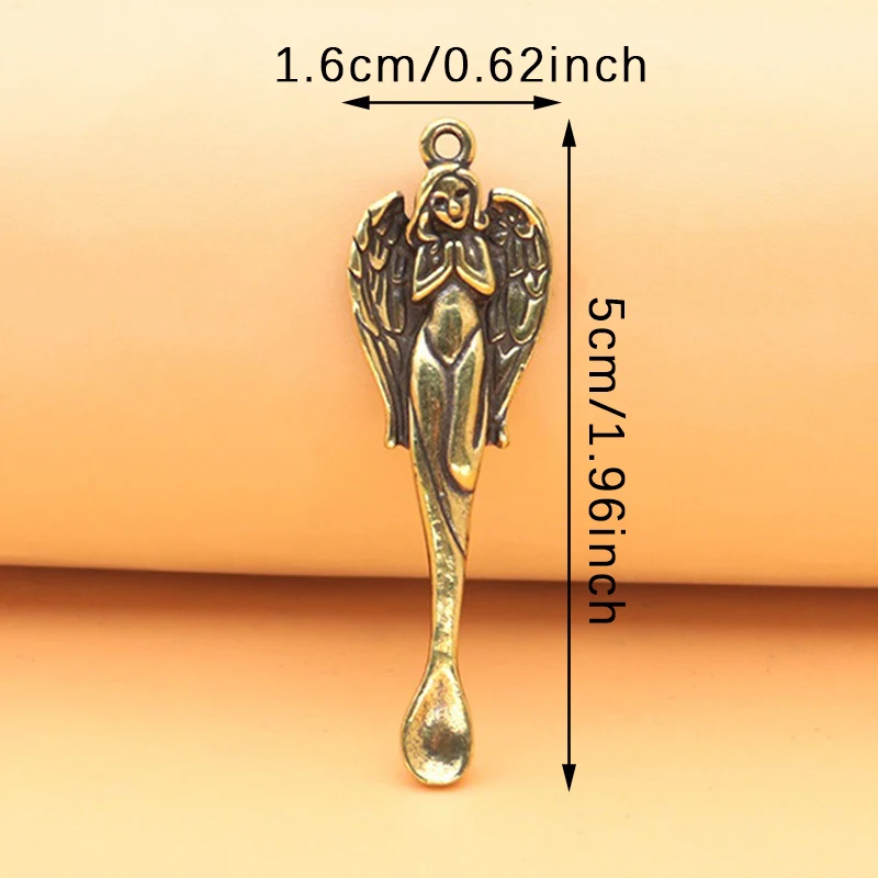 1Pcs Retro Brass Ear Spoon Keychains Pendants Lovely Mini Angel/Monkey/Beauty Shape Ear Pick To Clear Cerumen Vintage Key Ring