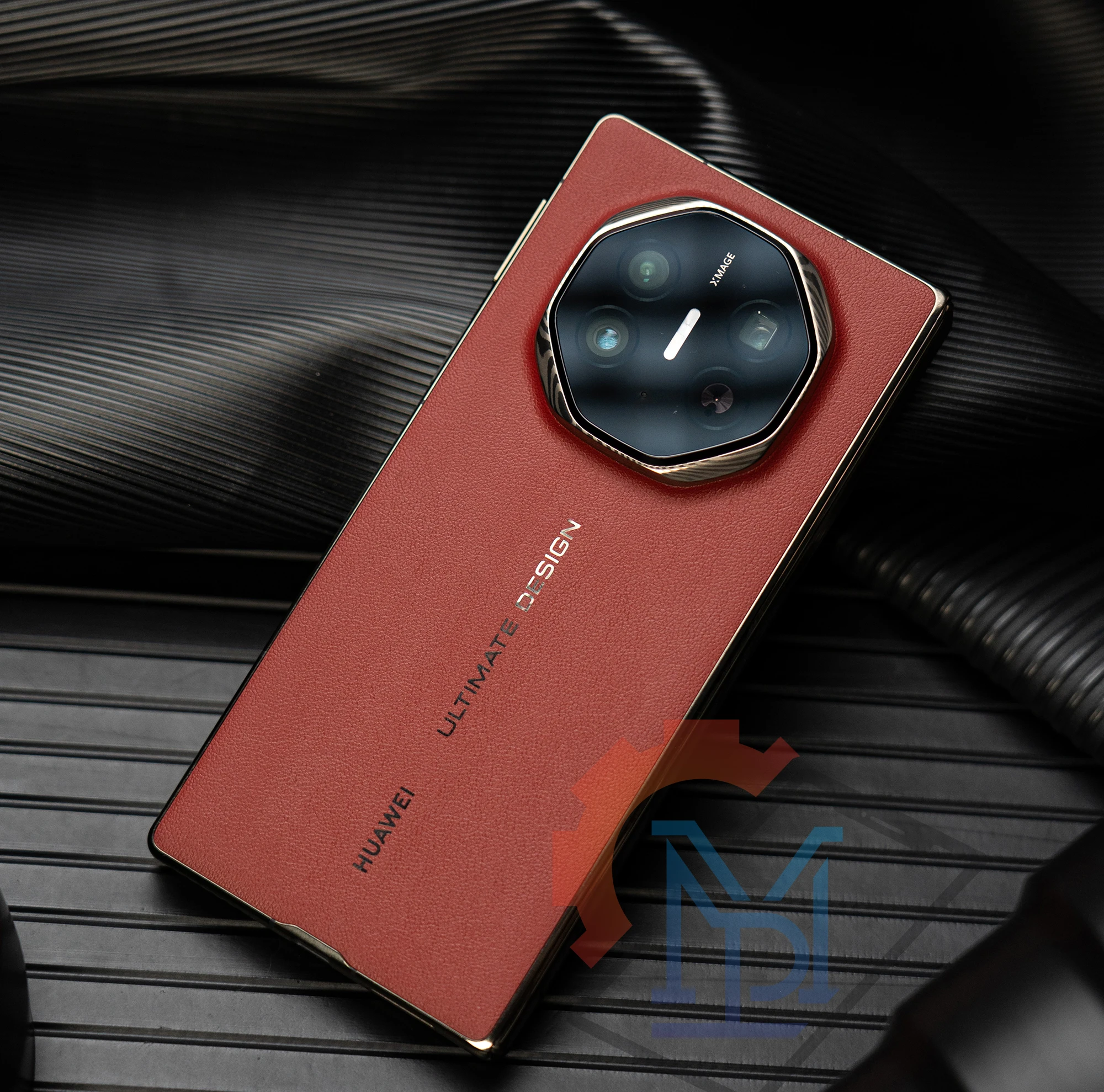 2024 Original Huawei Mate XT Ultimate Tri-Foldable Phone 10.2 Inches Screen Kirin 9010 HarmonyOS 4.2 Battery 5600mAh Smartphone