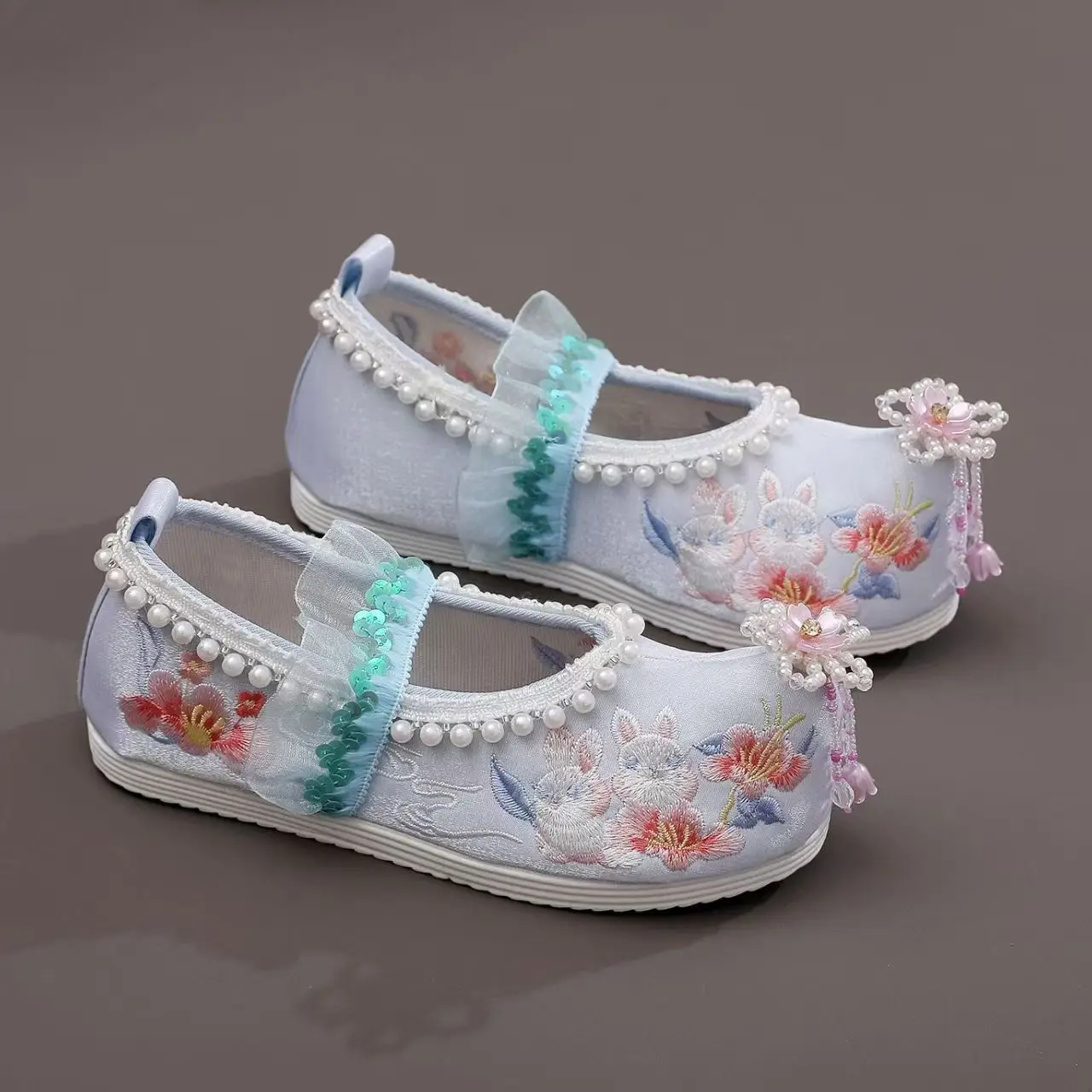 Girl's String Bead Tassel Embroidered Hanfu Shoes Spring Summer New Ethnic Style Shallow Slip On Cocked Shoes Toe Dance Shoes