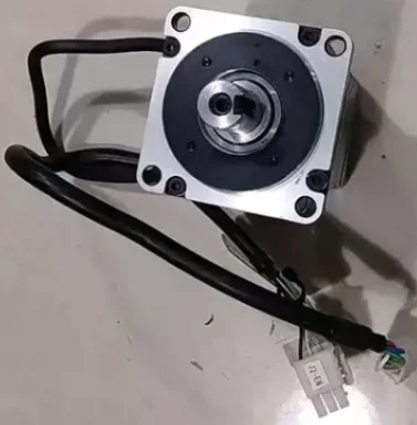 

SGM7A-04A7K-HL12 Used Servo Motor，Fast shipping，SGM7A 04A7K HL12，In Stock