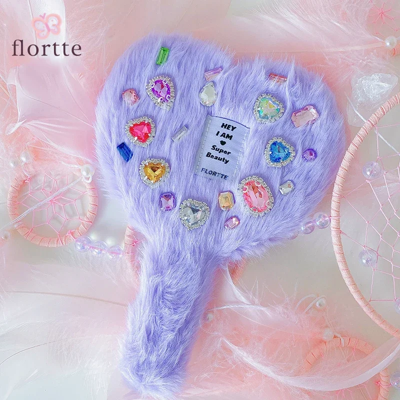 Flente - portable hand mirror with handle for women and girls, plush, love, cosmetics