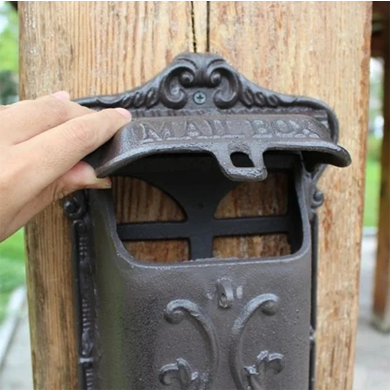 

Retro Style Waterproof Newspaper Letter Mailbox Postbox Post Cse Box Cast Iron Vintage Pastoral Home Wall Mounted Mailbox