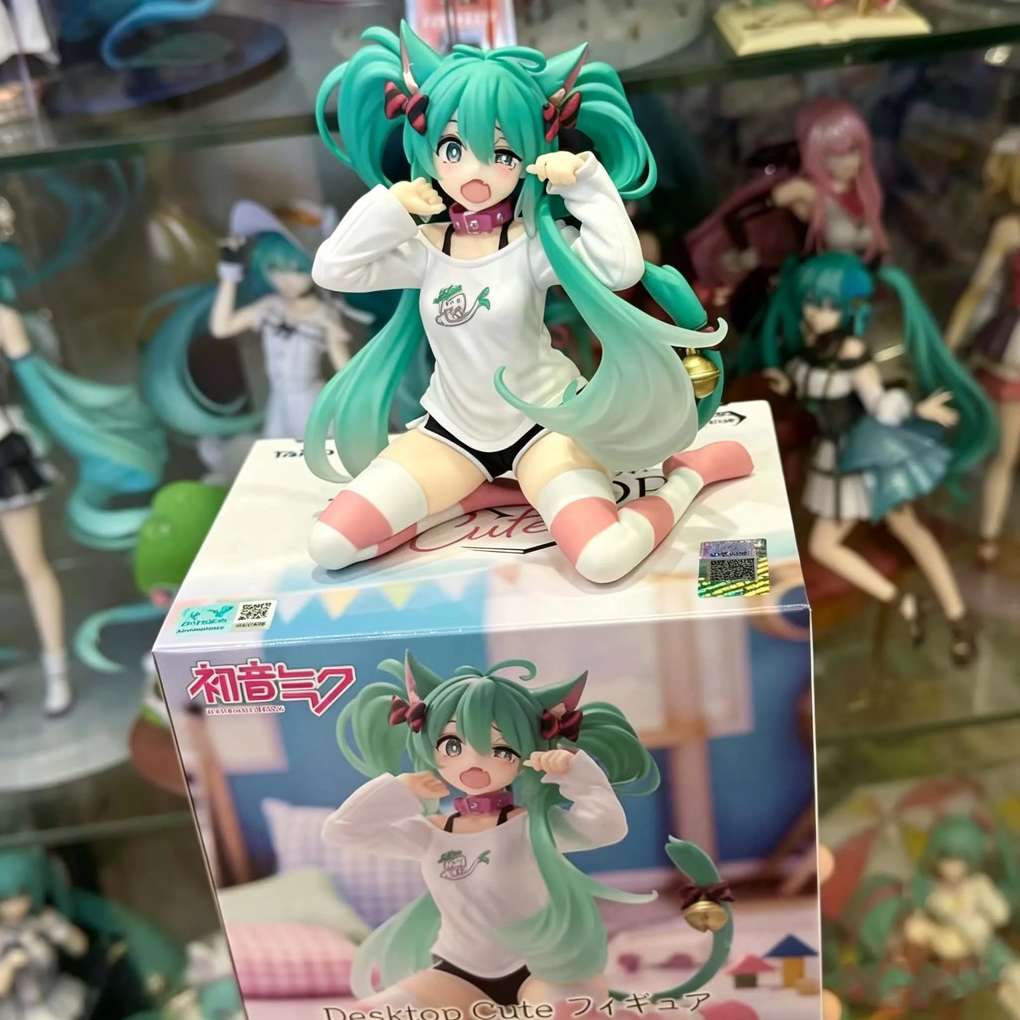 12cm Desktop Niedliche Hatsune Miku Kawaii-Stil Anime-Figur Spielzeug PVC-Modell Sammlerpuppe Geburtstagsgeschenk