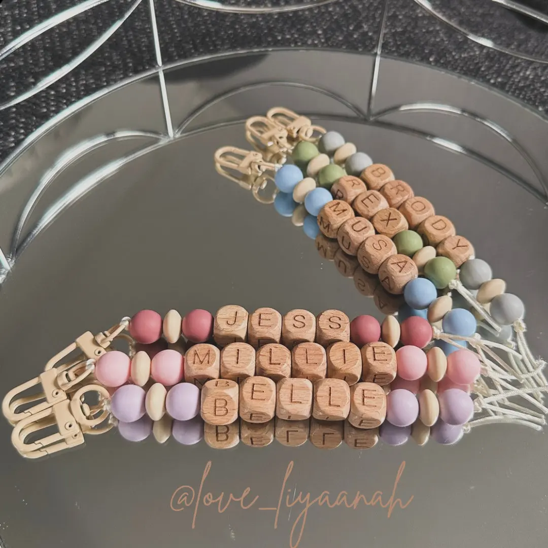 Custom Keychain - 1PC Personalized Beech Wood Bead Letter Laser Engraved DIY Accessory for Daily Use, Stress Relief & Heartwarmi