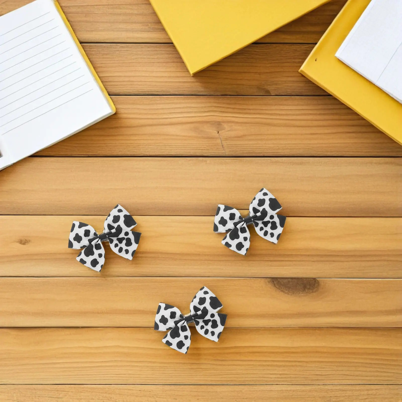 

4Pcs Cow Print Hair Clips Cute Black Alligator Clips Hair Accessories for Baby Toddlers Girls Birthday Daily Wear