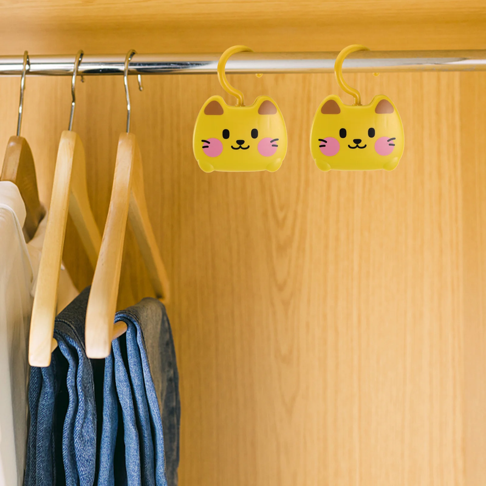 

Adorable Cartoon Cat Hooks Space-Saving Closet Hangers Clips for Towels Dresses Pants Laundry Travel Home Decor