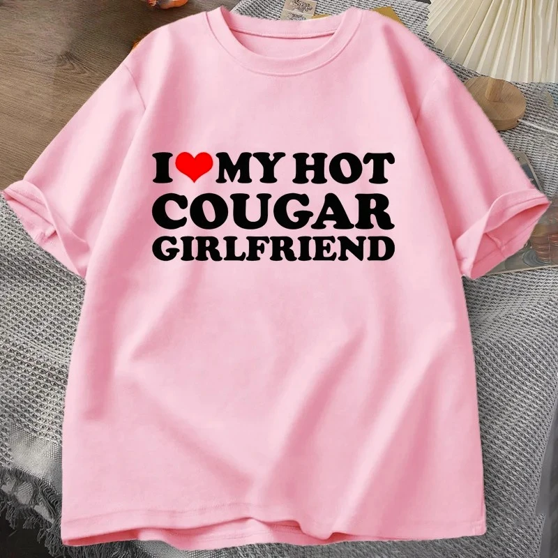 여성 플러스 사이즈 티셔츠 나는 핫한 쿠거 여자친구를 사랑해요 티셔츠 재미있는 내 여자친구는 쿠거인 프린트 티셔츠 남성 캐주얼 반팔