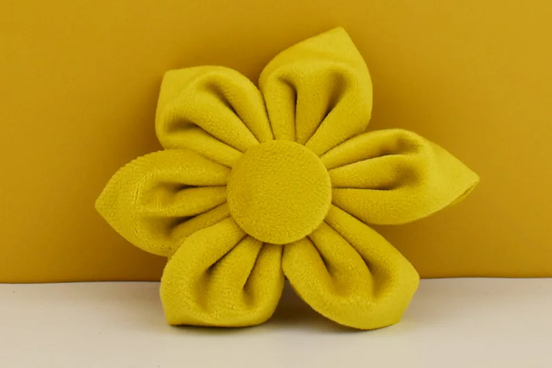 Gelbes Samt-Hundehalsband und Leinen-Set für kleine, mittelgroße und große Hunde, individuell graviertes Namensschild, Heimtierbedarf, Hundeleine, Velvet04 – Detail 14