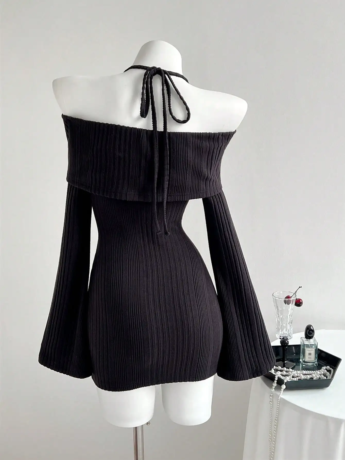 Women's Black Textured Off Shoulder Bowknot Decor Sexy Fitted Short Dress, Autumn/Winter