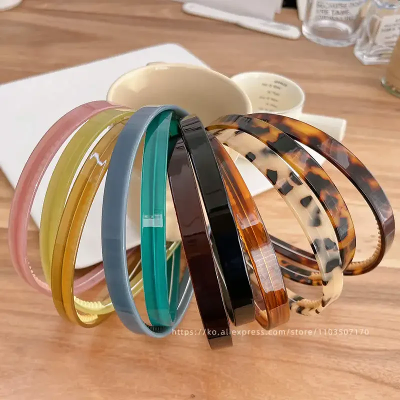 

French Vintage Wide Edge Hair Hoop South Korea FRANCE Solid Color Toothed Anti slip Head Hoop Style Hair Clip High Head Top