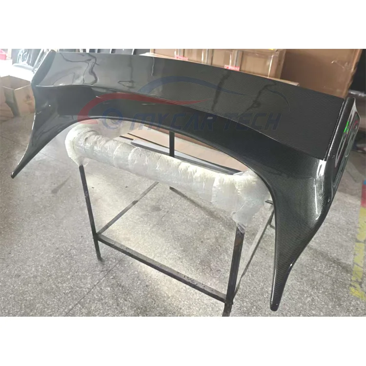 

Suitable for Nissan 350Z Body Kit Carbon Fiber Automotive Spoiler