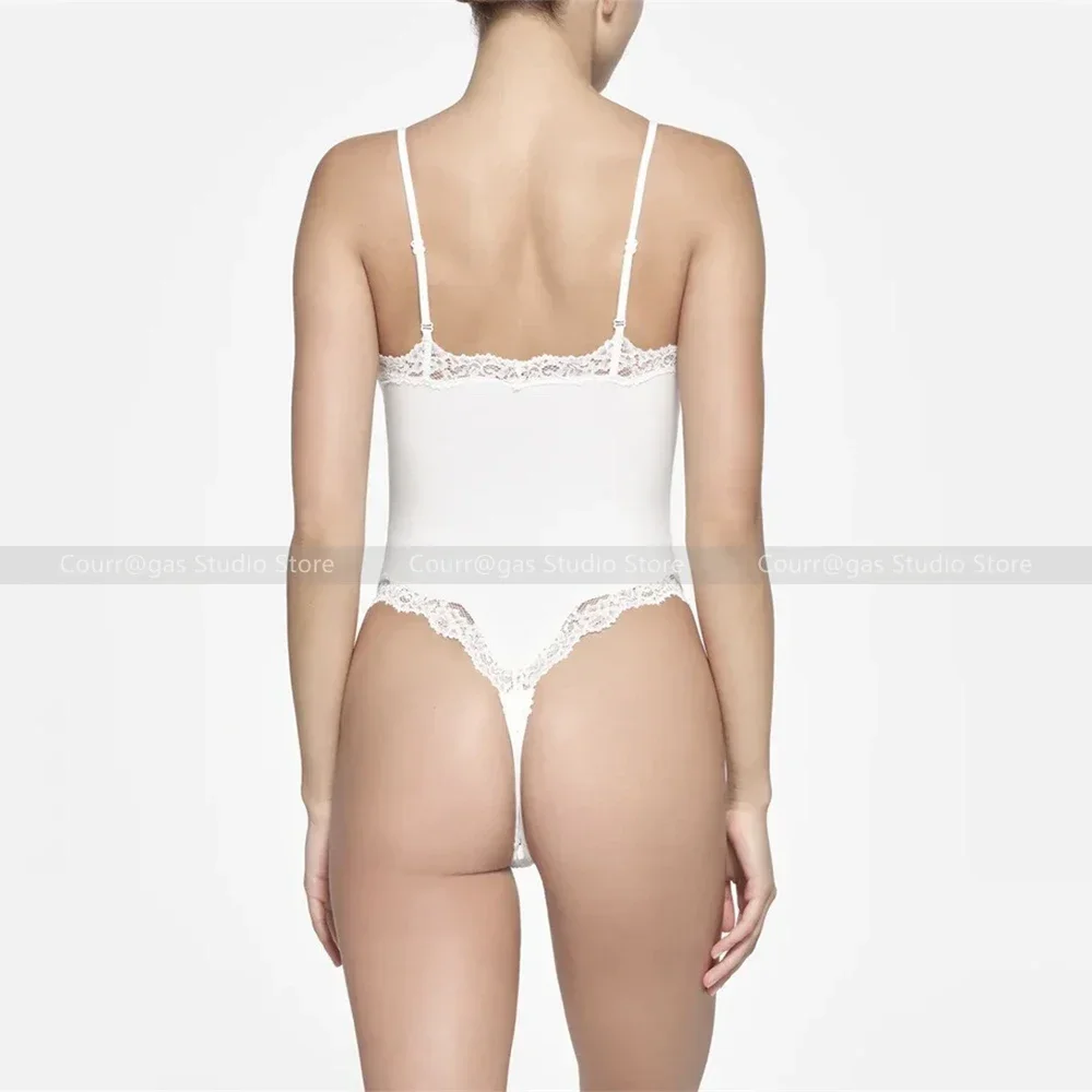 Lace stitching slim sexy hip-wrapped hot girl suspender jumpsuit