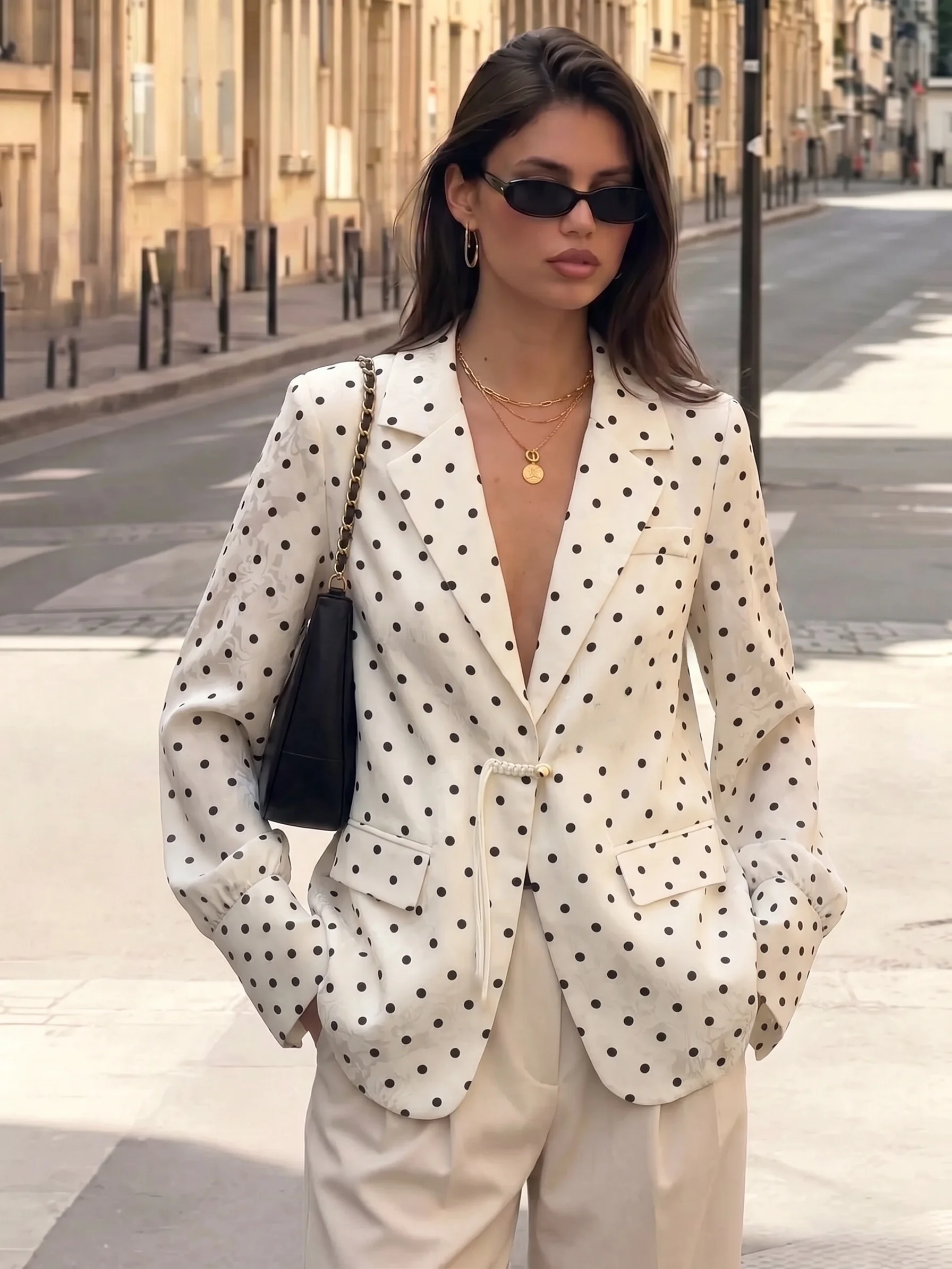 Retro Commute Style Fashionable Versatile Button Decorated Suit Jacket Log Design High-End Feel Short Outerwear for Women