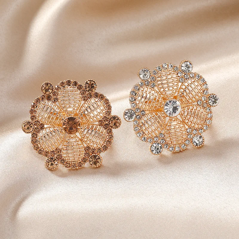 

Массивное кольцо на указательный палец для женщин: новая модель, модное, в холодных тонах, с простым и элегантным дизайном, ювелирное украшение.