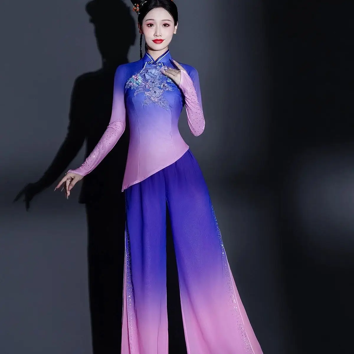 Jiaozhou Yangge Classical Dance Performance Costume, Elegant New Fan Dance Square Chinese Dance Outfit Set