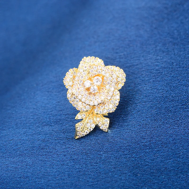 2026 Elegant Chinoiserie Lucky Auspicious Camellia Brooch Shiny Pave Crystal Pin For Women Delicate Gold Silver Daily Wear Gift