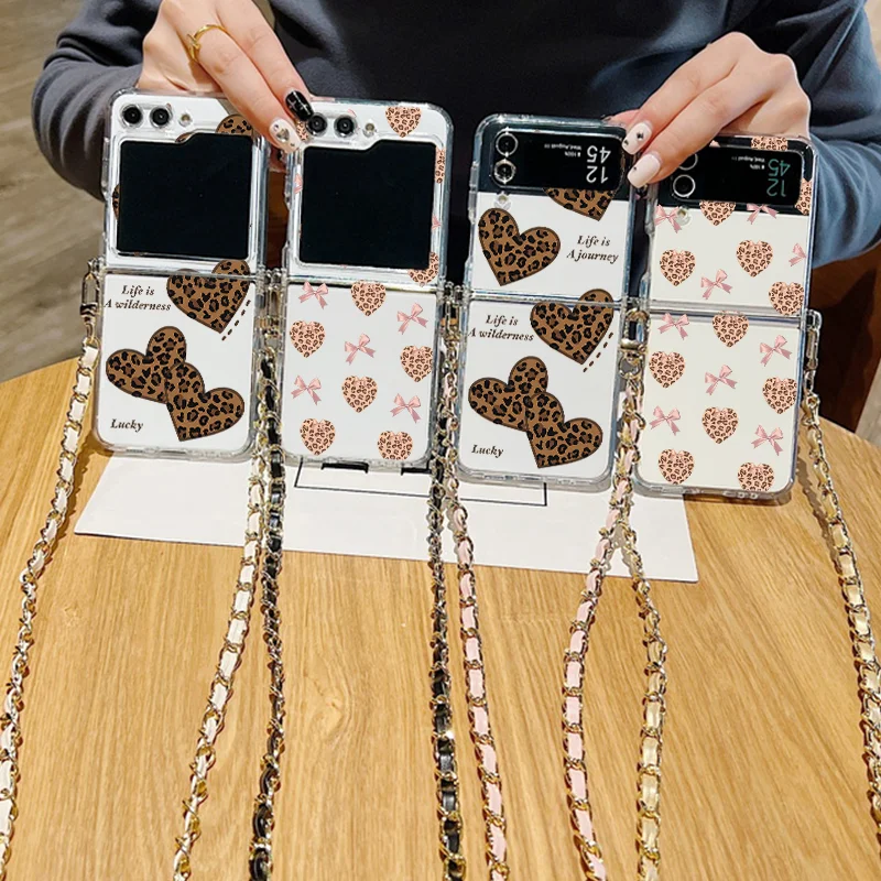 ليوبارد طباعة قلوب القوس الحبل قضية الهاتف لسامسونج غالاكسي Z فليب 7 6 5 4 3 5 جرام Flip7 FE Flip6 Crossbody حبل واضح غطاء من البولي يوريثان