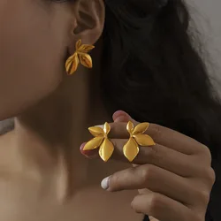 Fashion Stainless Steel Leaves Flower Stud Earrings Bright Anti Allergy Waterproof Charm Texture High Quality Jewelry