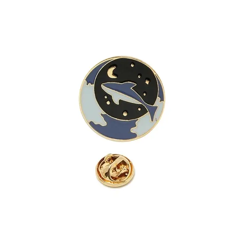 31BB Couple Astronaut Starry Whale Brooch Romance Matching Pins Alloy Gold Silver Plated Jewelry Gift for Him Her