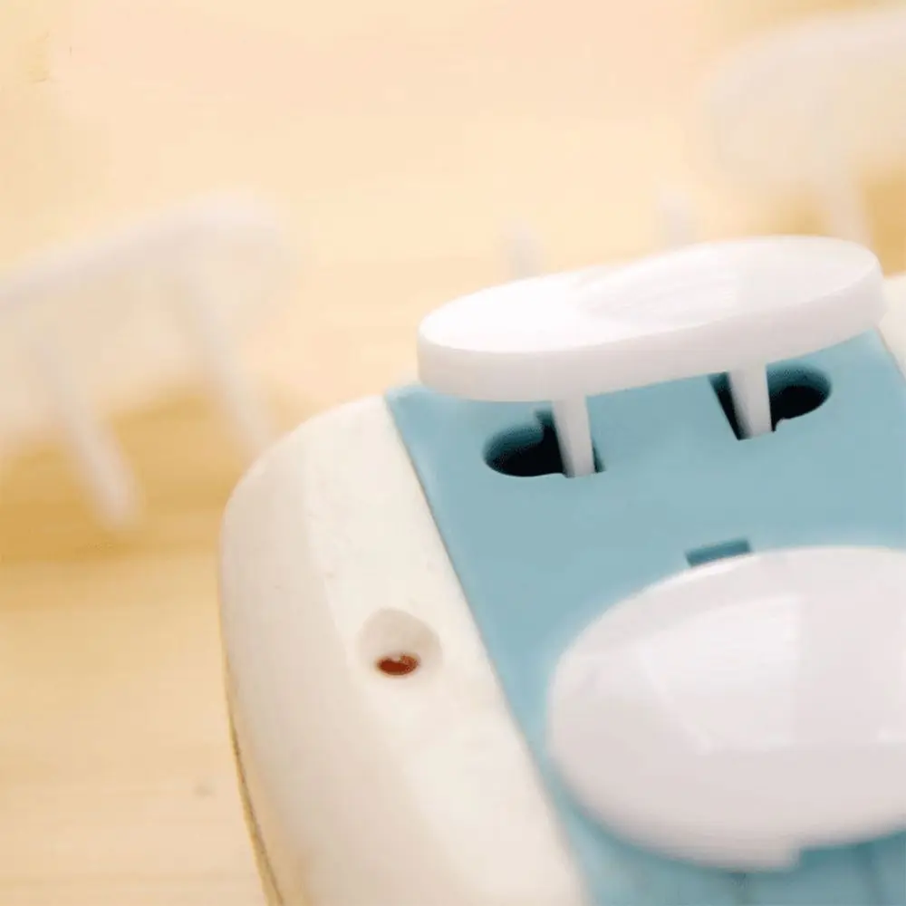 Picture 5: Mains Guard Power Child Proof Baby Plug Covers Outlet Socket