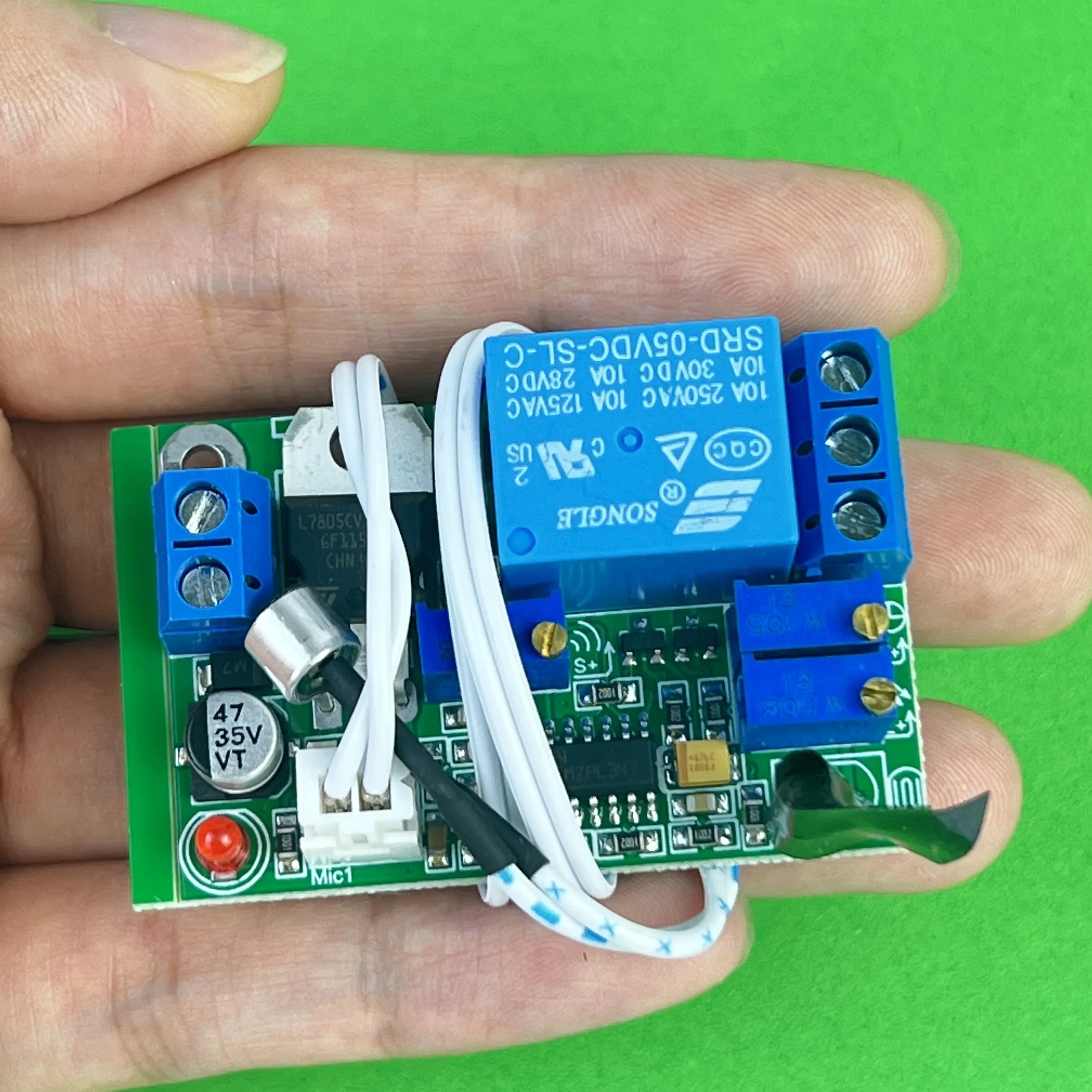 وحدة مرحل مستشعر الصوت DC 5V 9V 12V 24V مع مفتاح إيقاف تشغيل تأخير التحكم في الضوء