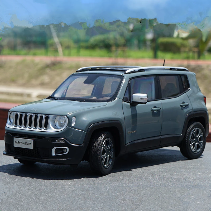 1:18 Jeeps Renegade SUV Alloy Car Model Diecasts Metal Off-road Vehicles Car Model High Simulation Childrens Toy Gift Decoration