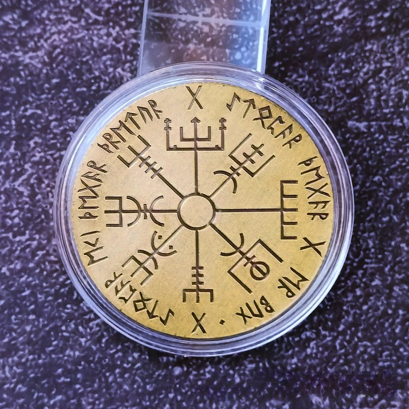 

Viking Compass Bronze Coin Rune Solomon Commemorative Medal in Plastic Shell Magic Divination Challenge Coin Collection