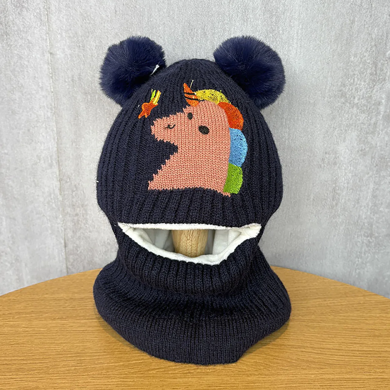 Bonito dos desenhos animados cachecol do bebê uma peça chapéus inverno engrossar proteção facial menino menina com capuz gorro equitação ao ar livre à prova de vento earmuffs