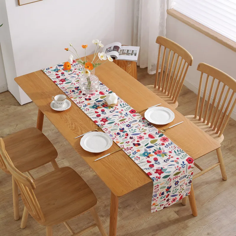 

Modern Simple Thickened Polyester Cotton Digital Print Easter Animal Spring Table Runner Bed End Runner Dining Table Cloth
