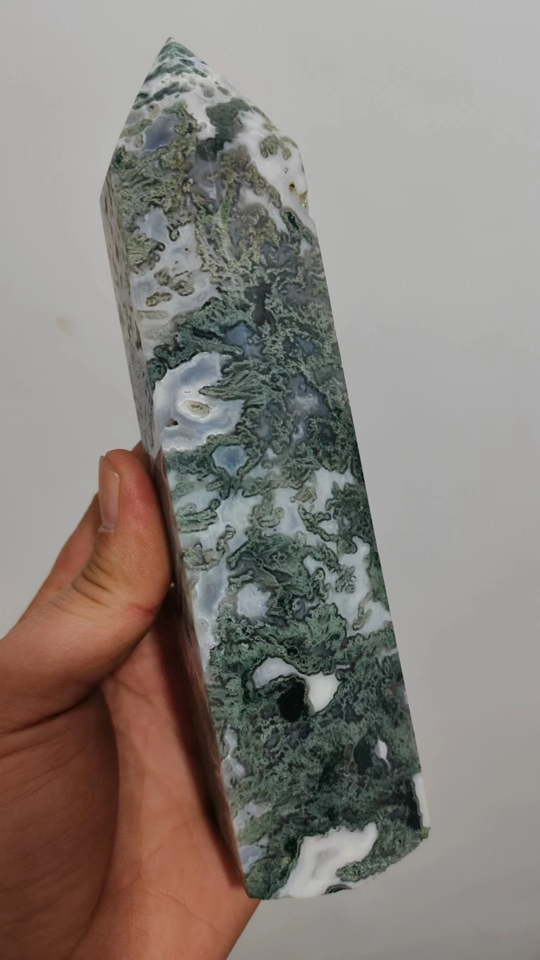 

Natural moss agate crystal tower natural crystal wand Reiki healing Home Office Decoration Craft Gifts