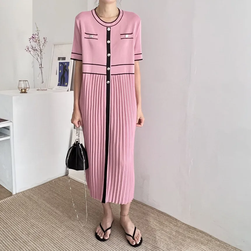 

2023 Korean Pleated Spliced Single Breasted Women's Dress Patchwork O Neck Maxi Knitting Dresses Female Summer New Tide