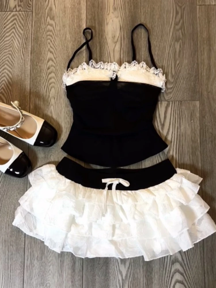 

Elegant Lace Patchwork Slim Fit Camisole Top for Women+ High Waist Ruched Cake Skirts Two Piece Sets 2025 Summer New