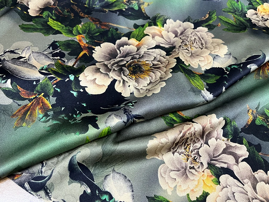 

19 Momme High Quality Real Silk Spandex Satin Clothing Fabric Changing Bottom Peony Flower Spray Painting Designer Cloth