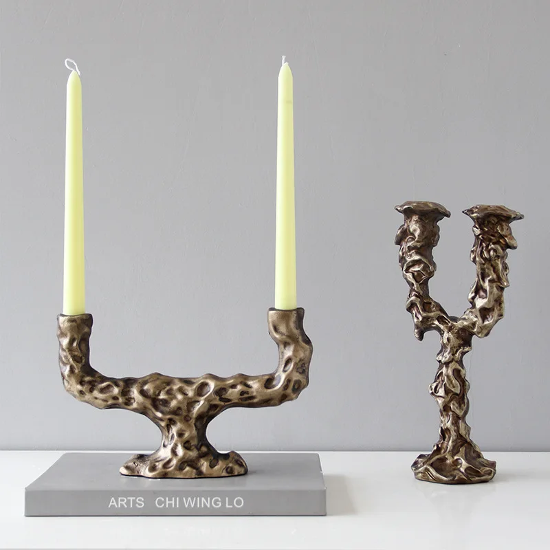 

Simple modern aluminum casting curved wabi style candlestick ornament Sales office Model room Hotel homestay decoration