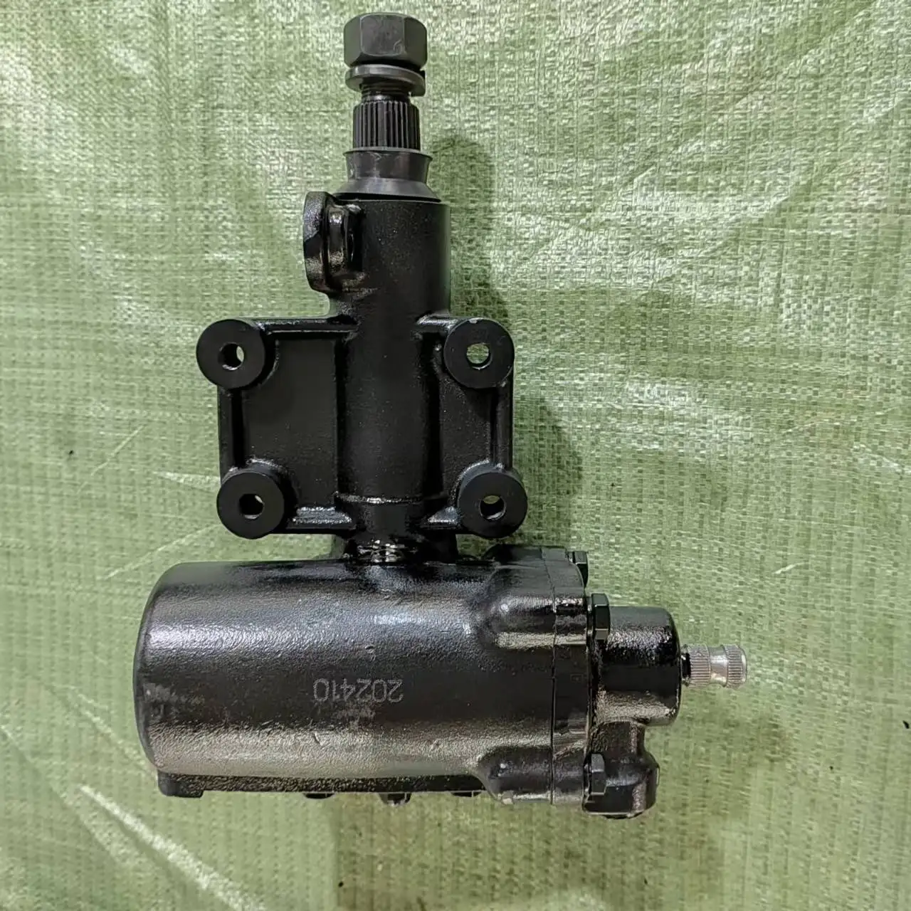 

QAF500110 RHD Steering Box For Defender 83-16 & Discovery 1 89-98 & RRC