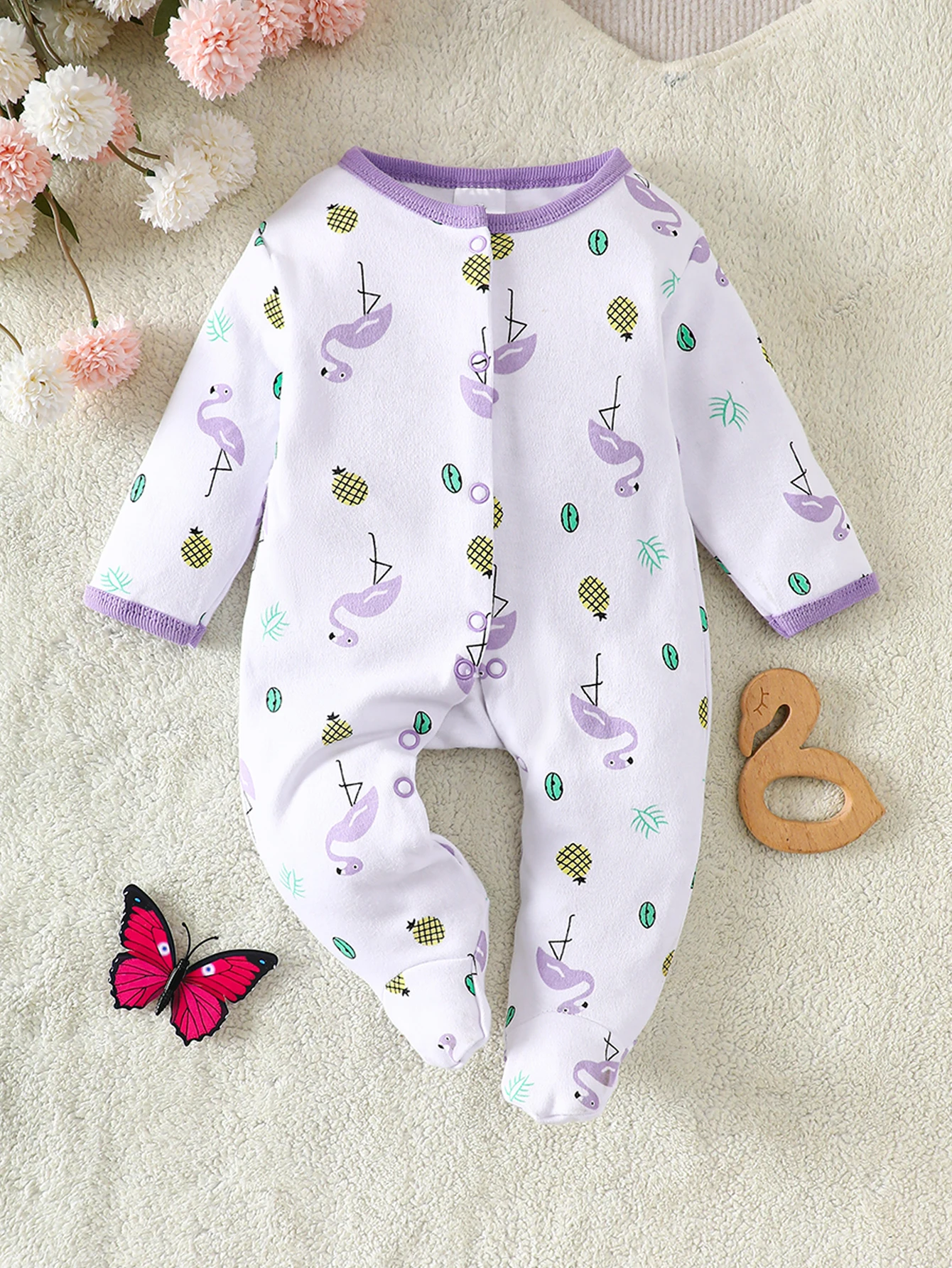 8-teiliges Baby-Set für kleine Prinzessinnen, Neugeborenen-Strampler mit Einhorn- und Schmetterlingsmuster, Mütze, Lätzchen, Socken, Hose, Outfit – Detail 3