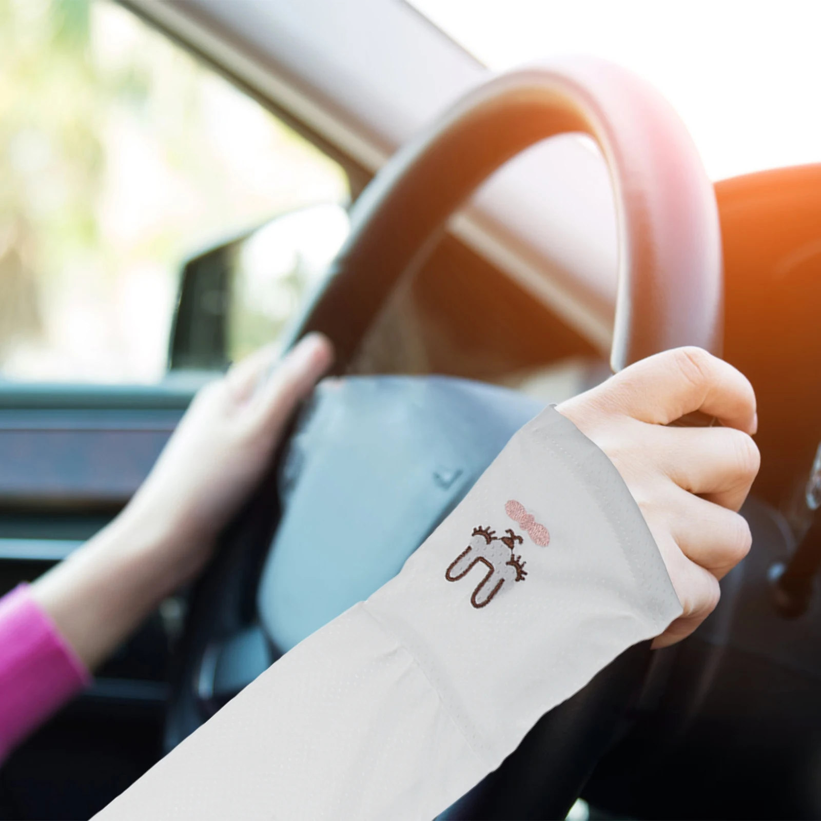 

Sun Protection Arm Sleeves for Men Women Black White Elastic UV Protectors Sleeve Forearm Cover Summer Hiking