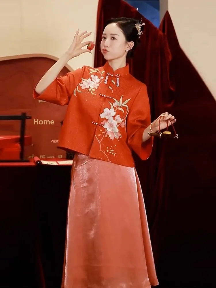 ชุดแต่งงานสไตล์จีนแบบใหม่ ชุดราตรีสีแดง ชุดหมั้น ชุดแฟชั่นผู้หญิง สไตล์ประจำชาติ ชุดเจ้าสาว