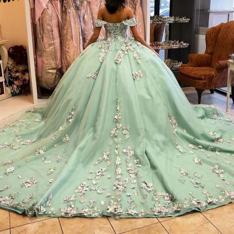 

Saudi Arabic High Quality Quinceanera Dresses 15 Year Girls V Neck Floral Ball Gown Birthday Party Prom Gown Vestido De Anos