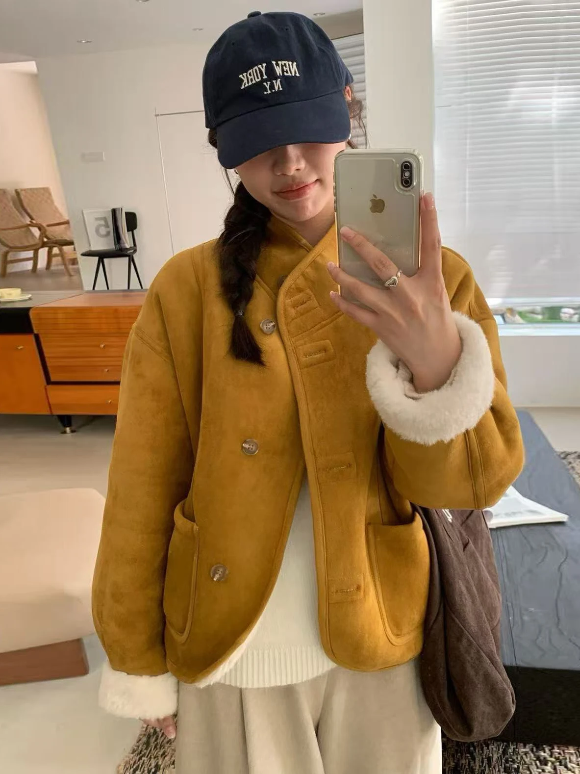 Retro koreańska kurtka damska z kołnierzem stójką, z imitacji futra i skóry, ocieplana, dwustronna, zimowa, modna.