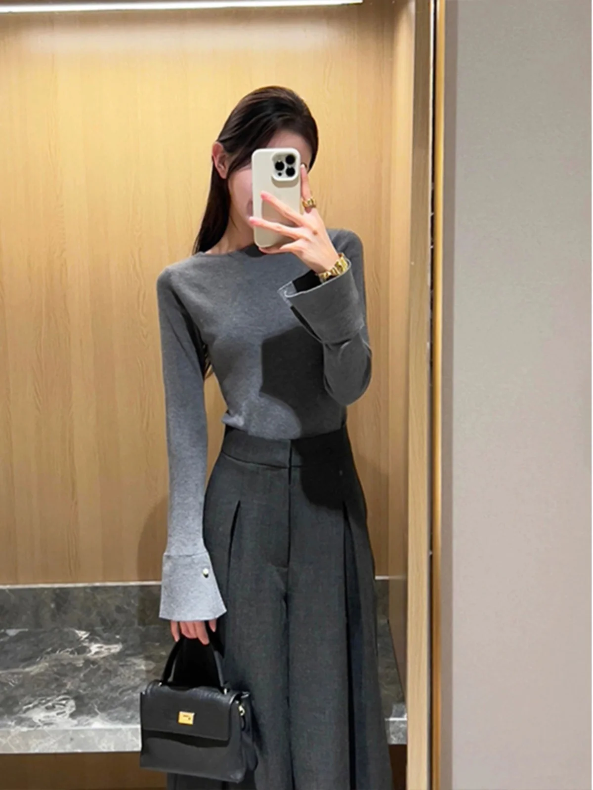 엘레 라운드 네 벨 스베 슬림 핏 니트웨어 여성 이너웨어 탑 패셔너블 가을 겨울 신상 슬림 라이트 마투리 윈드